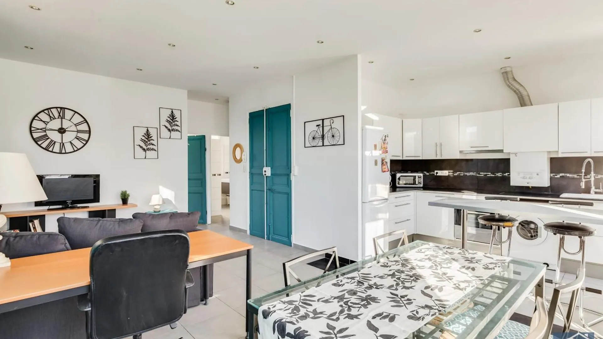 Beau T2 Renovated Coeur De Ville - Cours Juliencastellane - Air Rental Marseille